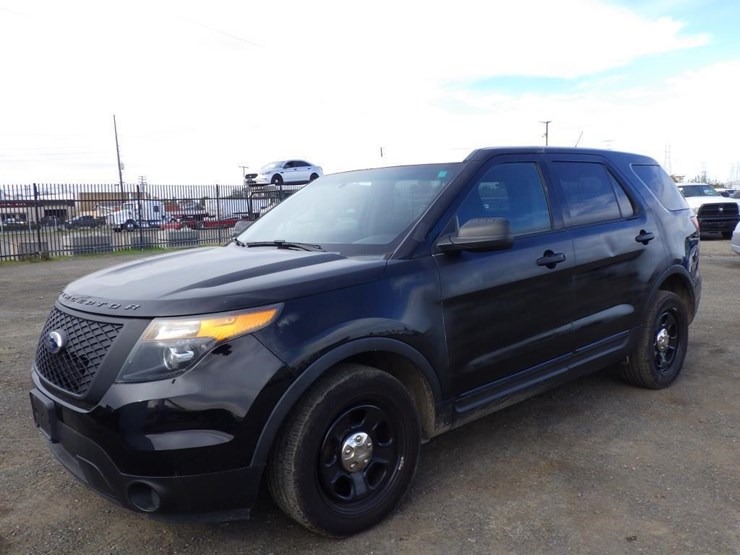 2015-ford-explorer-image-1