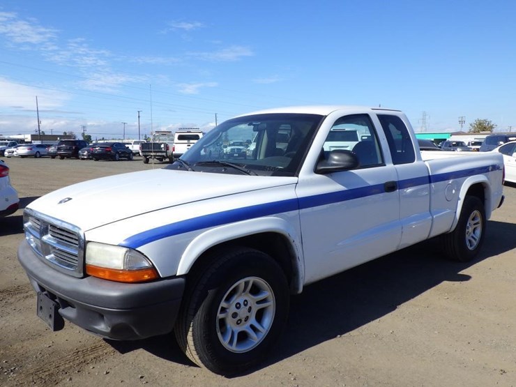 2004-dodge-dakota-image-1