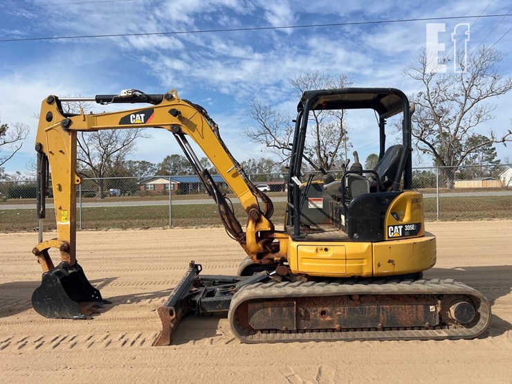 caterpillar-305e2-cr-image-1