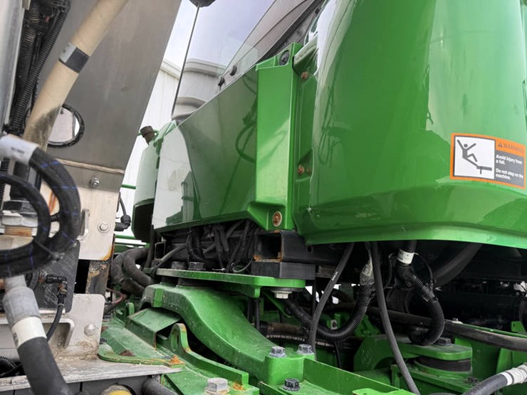 john-deere-800r-image-32