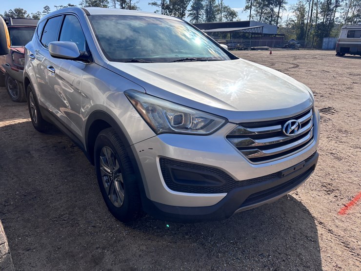 2016-hyundai-santa-fe-image-5