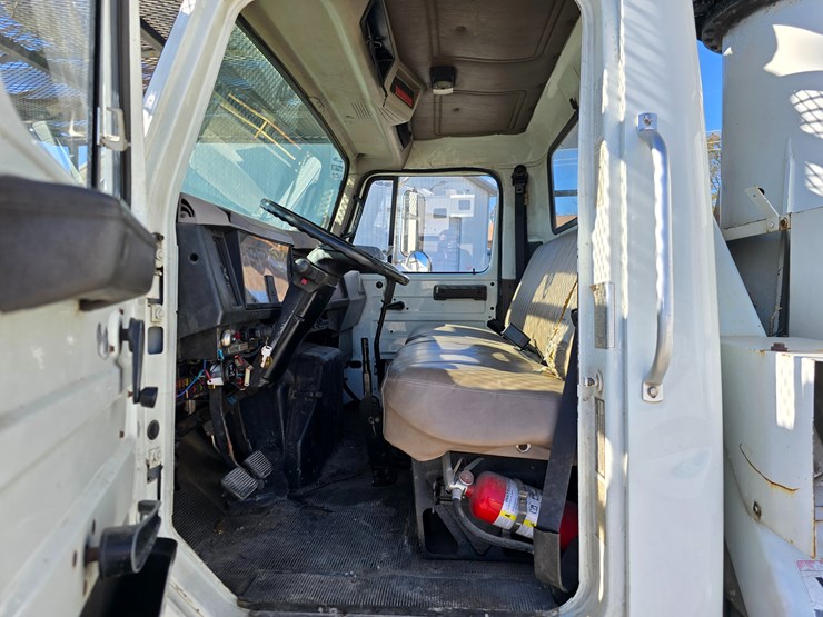 1999-international-4700-image-57