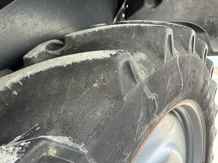 case-ih-magnum-315-image-65