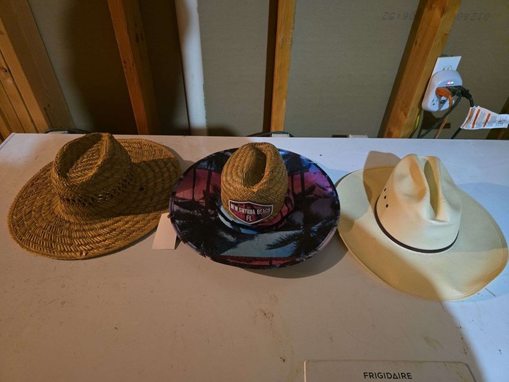 stetson-7-1/8-cowboy-hat,-2-sun-hats-image-1