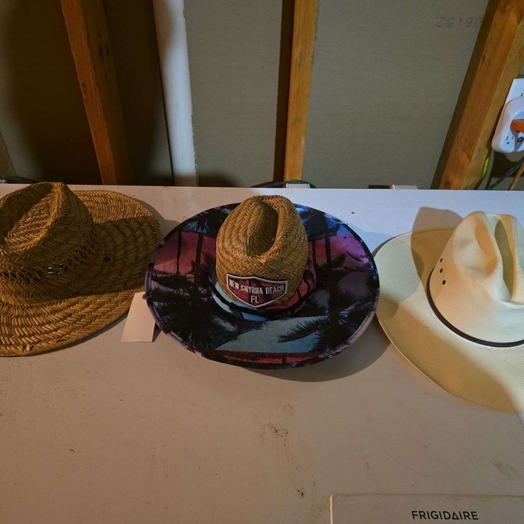Stetson 7-1/8 cowboy hat, 2 sun hats