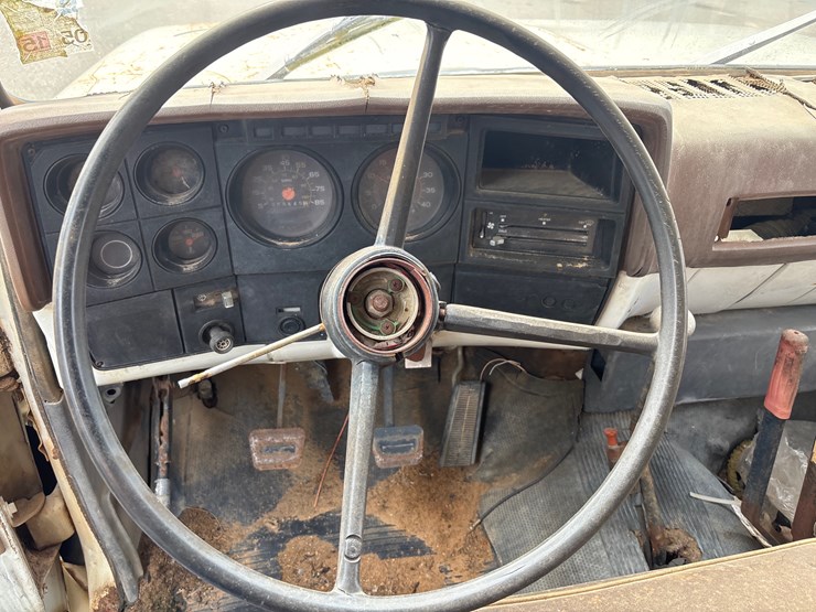 1989-chevrolet-c70-image-12