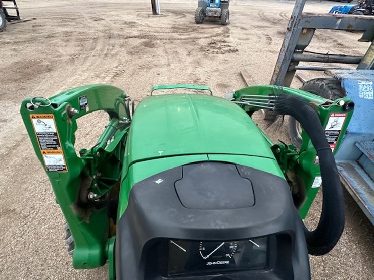 john-deere-4105-image-52