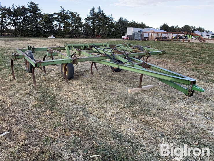 john-deere-1600-image-3