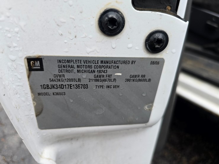 chevrolet-silverado-3500-image-31