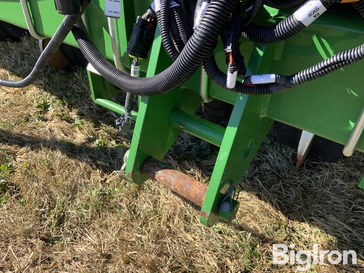 john-deere-1720-image-10