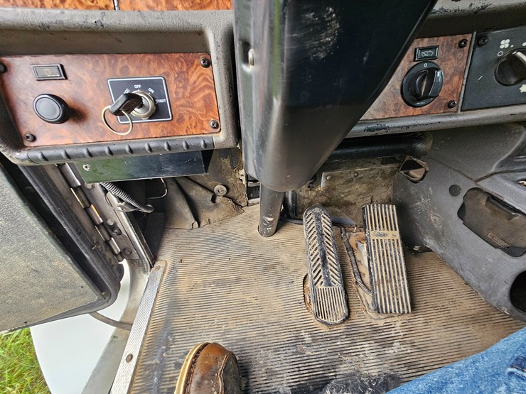 kenworth-t300-image-64