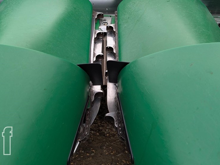 john-deere-c12f-image-6