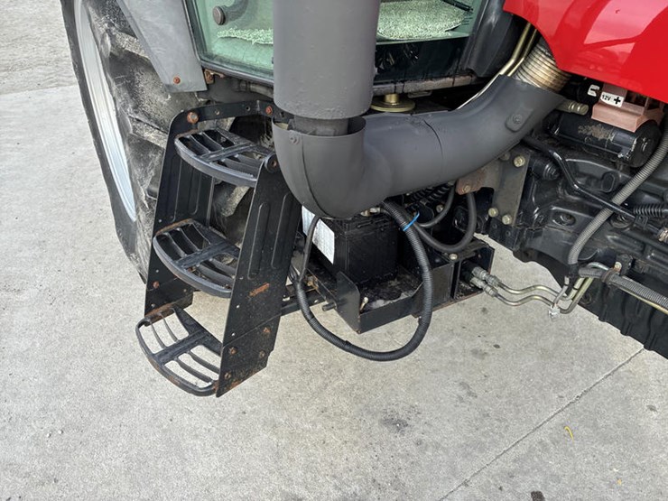 case-ih-mxu130-image-19