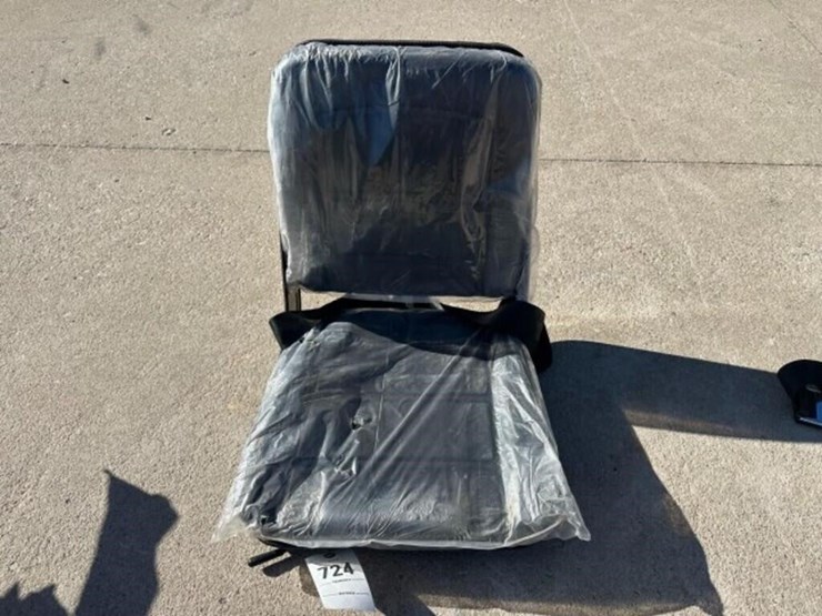 mower/tractor/utility-vehicle-replacement-seat-image-1