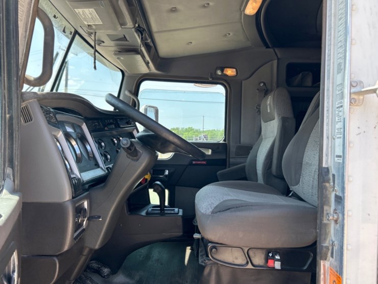 2015-kenworth-t660-image-7