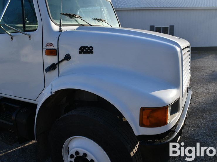 international-4700-image-20