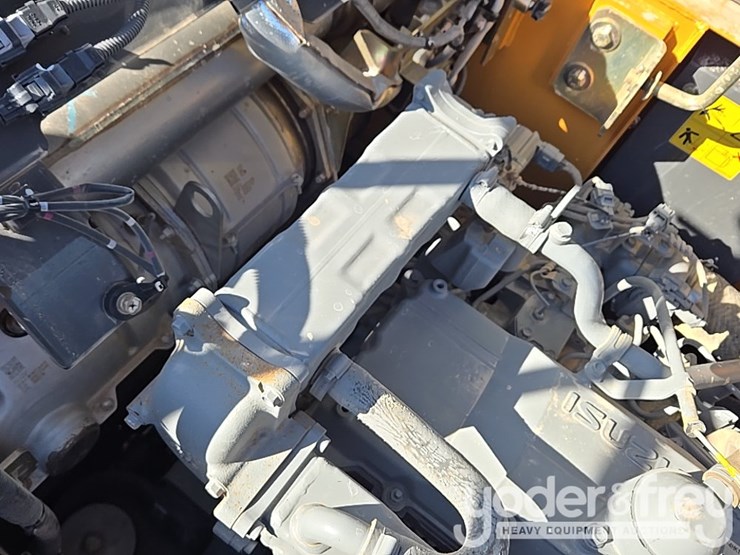 2021-case-cx210-lc-image-162