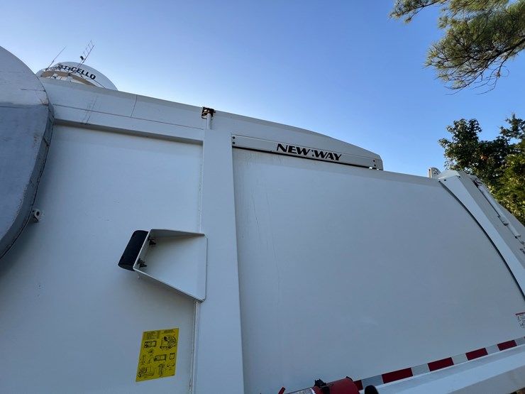 peterbilt-520-image-47