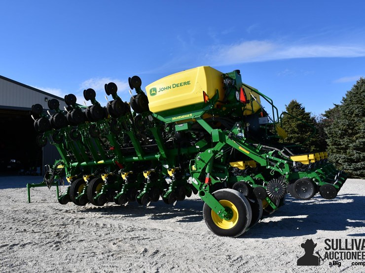 2023-john-deere-1795-image-7