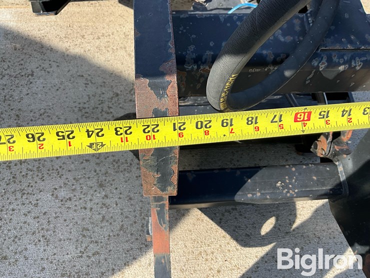 caterpillar-10-image-13