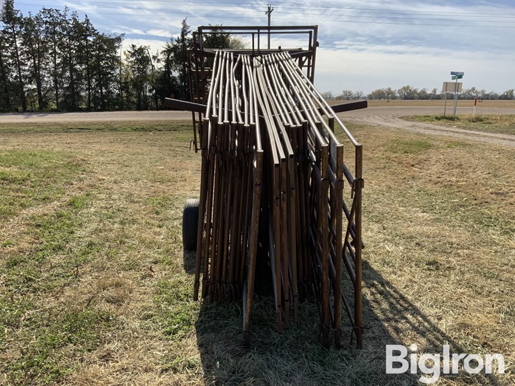 feed-panel-trailer-image-6