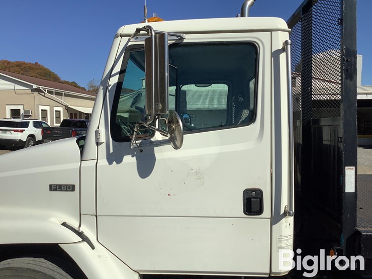 1998-freightliner-fl80-image-9