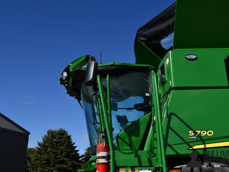 john-deere-s790-image-16