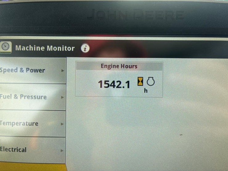 john-deere-r4038-image-95