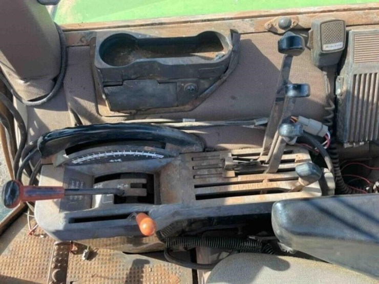 john-deere-4850-image-32