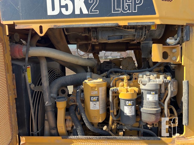 2013-caterpillar-d5k2-lgp-image-30