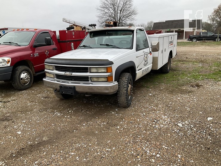 chevrolet-3500-image-1