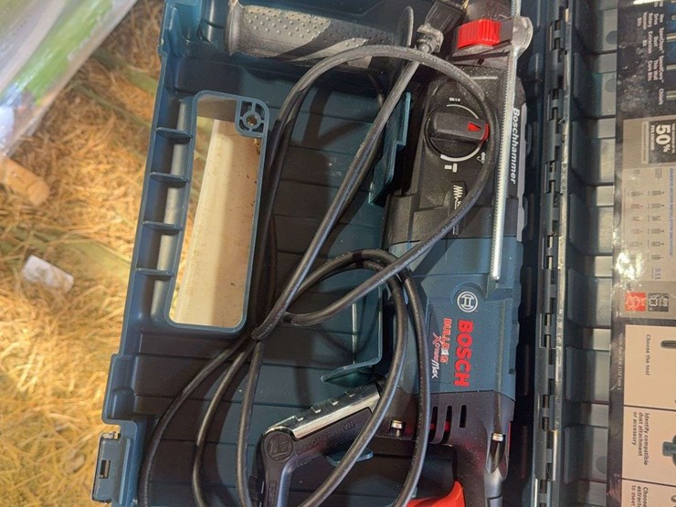 bosch-bulldog-extreme-max-electric-hammer-drill-image-1