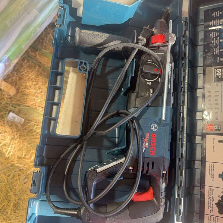 Bosch Bulldog Extreme max electric hammer drill