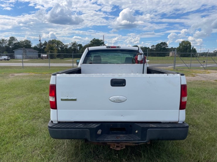 2005-ford-f150-xl-image-5