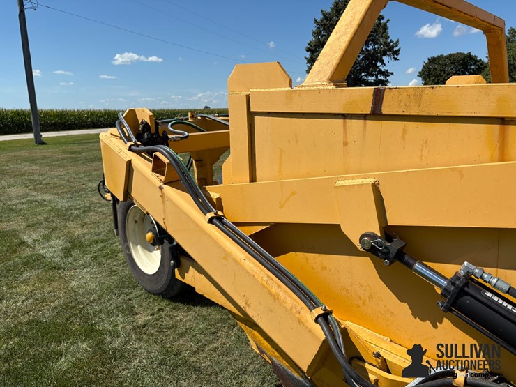 2015-kuntz-900-9-yd-pull-type-scraper-image-18