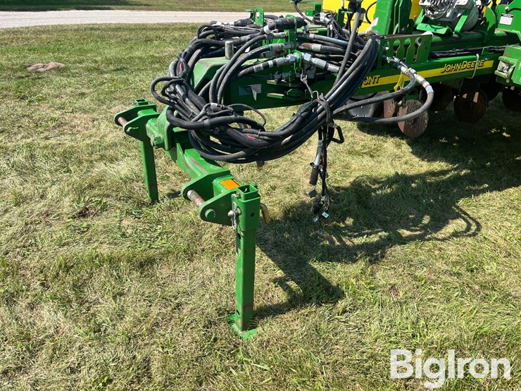 2011-john-deere-1770-image-9