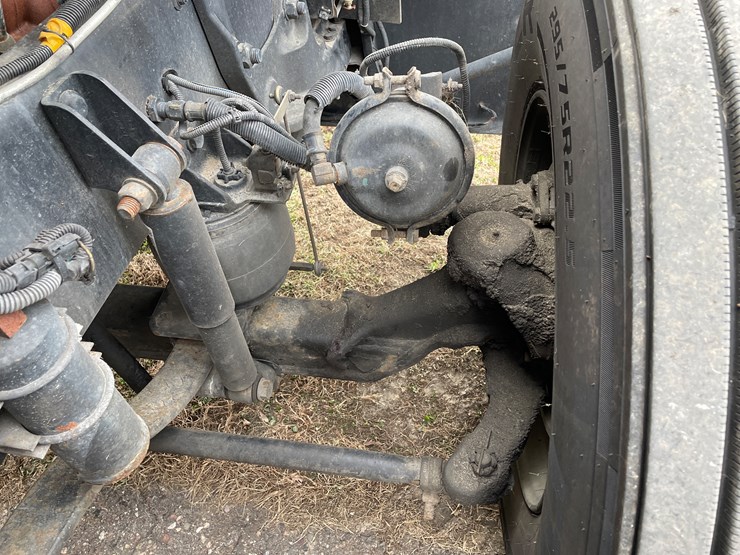 #1043-•-2009-freightliner-semi-(wi-title-in-delay)-image-79