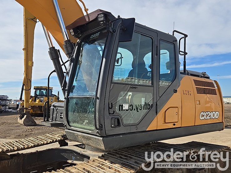 2021-case-cx210-lc-image-170