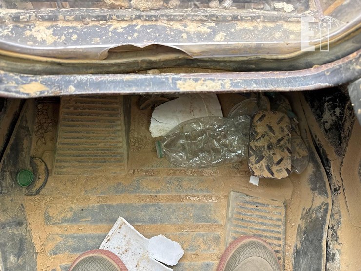 2016-caterpillar-289d-image-28