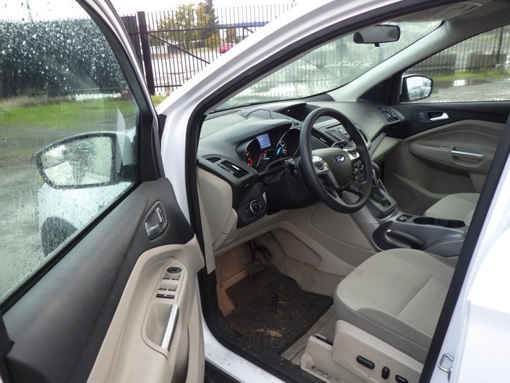 2014-ford-escape-image-5