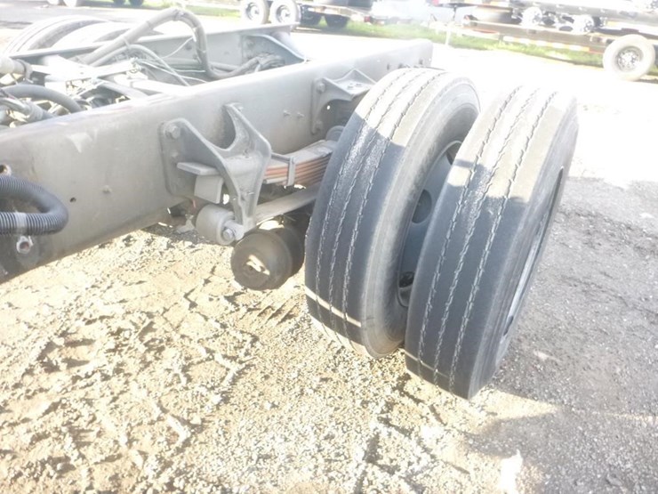 international-4300-image-17