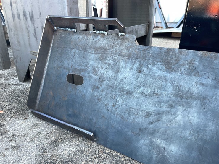 #6283-•-formed-skid-steer-frame-(o6)-image-3
