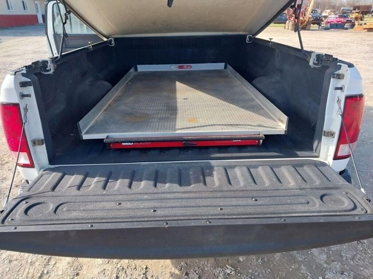 2011-dodge-1500-image-14