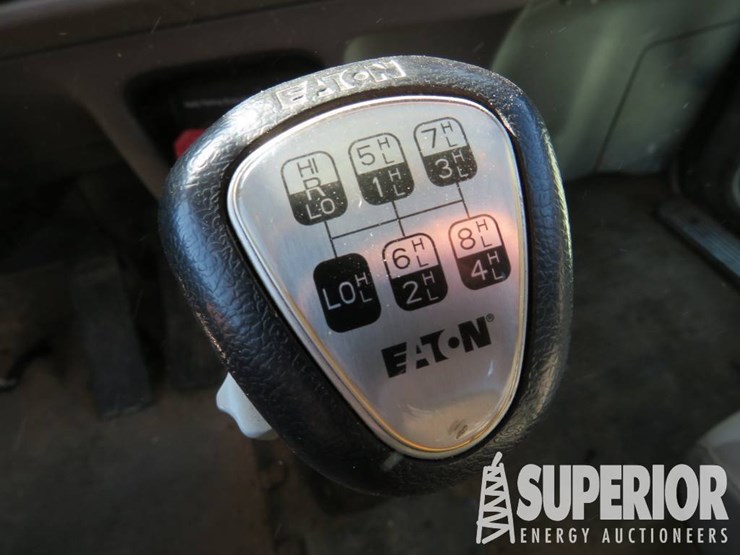 peterbilt-367-image-18