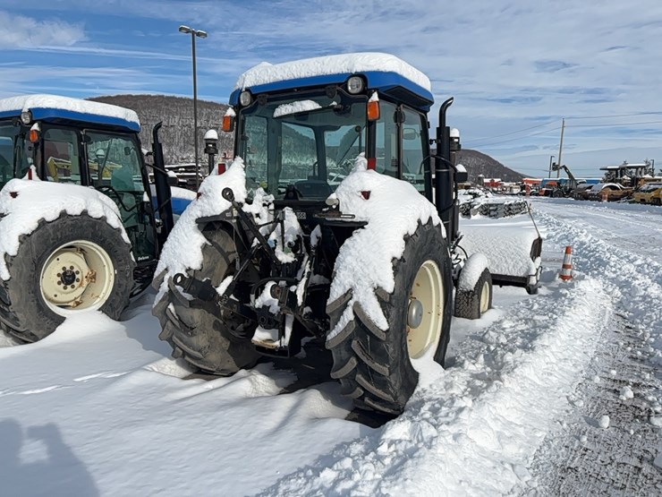 new-holland-t4030-image-8