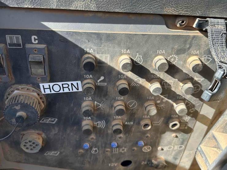 cat-350e2-haul-truck-image-25