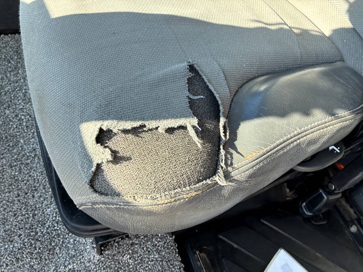 #122215-•-2019-jd-524l-#1dw524lzekf700961-image-77