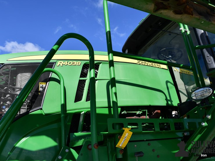 john-deere-r4038-image-14