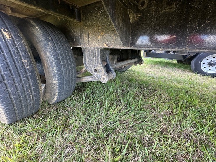2023-big-tex-25'-gooseneck-image-33