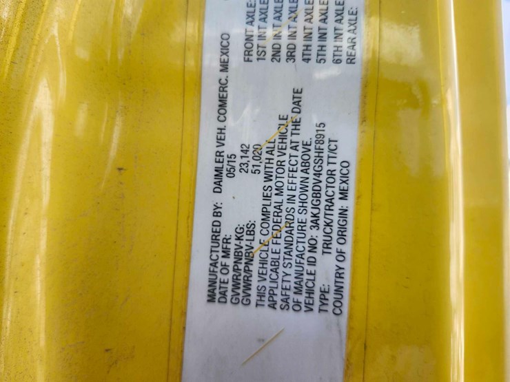 2016-freightliner-semi,-tag-#646-image-3